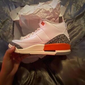 Nike Air Jordan 3 Retro Sneakers